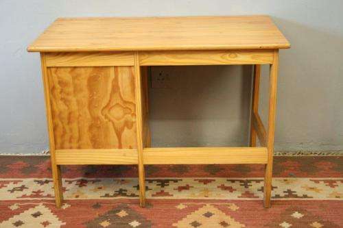 A very charming 3-drawer writing desk and a riempies chair - all in very good condition!! - RS17Sale