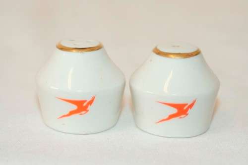 Amazing original branded South African Airways porcelain salt & pepper cellar set used on 1st class