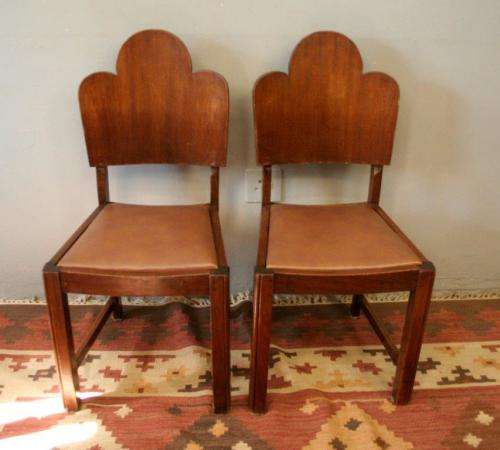 An awesome vintage 6-seater dining room suite w/ a solid table and six upholstered dining chairs