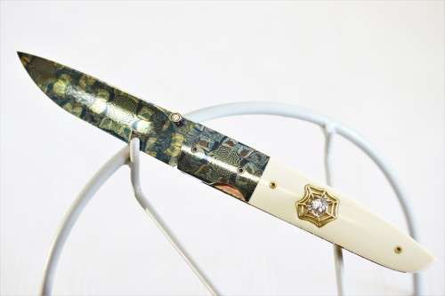 PREMIUM GIFT! Rare Erich Vosloo Spider's Nest folding knife w/ two diamonds in 18ct Gold & Titanium