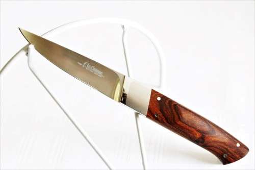 An amazing and very rare original Fanie La Grange custom made knife with a wooden handle!!