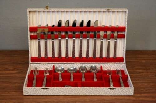 A fabulous (boxed) vintage British made "Unity" stainless steel 6-setting (42-piece) cutlery set