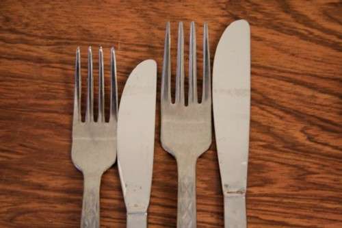 A fabulous (boxed) vintage British made "Unity" stainless steel 6-setting (42-piece) cutlery set