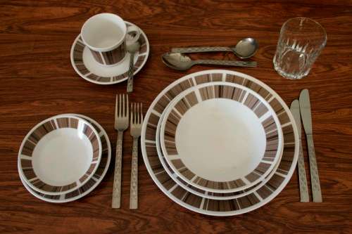 A fabulous (boxed) vintage British made "Unity" stainless steel 6-setting (42-piece) cutlery set