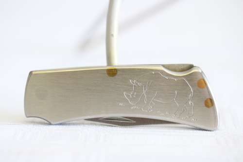 An awesome "surgical steel" Torro folding pocket knife in very good condition - very practical!!