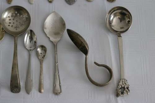 Collection of 20x assorted vintage speciality spoons incl. sugar, fruit, preserves & more - RS17Sale