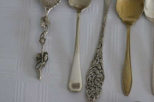Collection of 20x assorted vintage speciality spoons incl. sugar, fruit, preserves & more - RS17Sale