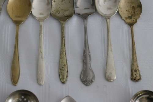 Collection of 20x assorted vintage speciality spoons incl. sugar, fruit, preserves & more - RS17Sale