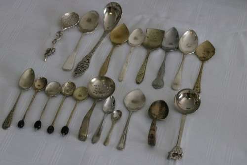 Collection of 20x assorted vintage speciality spoons incl. sugar, fruit, preserves & more - RS17Sale