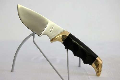 An awesome high-quality Kershaw 1032 "Big Game Skinner" knife with its original box and sheath!!