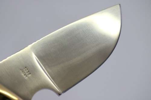 An awesome high-quality Kershaw 1032 "Big Game Skinner" knife with its original box and sheath!!