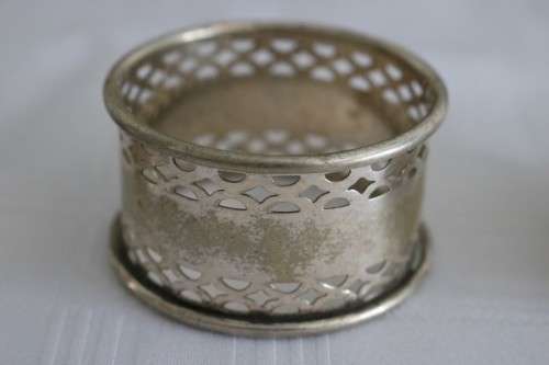 Six fantastic assorted vintage silver plated napkin/ serviette rings = perfect for a formal table