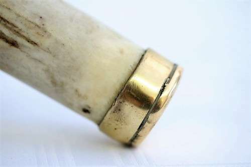 A magnificent hand made in Ecuador TEMPERED STEEL hunting knife in in its original leather sheath!!