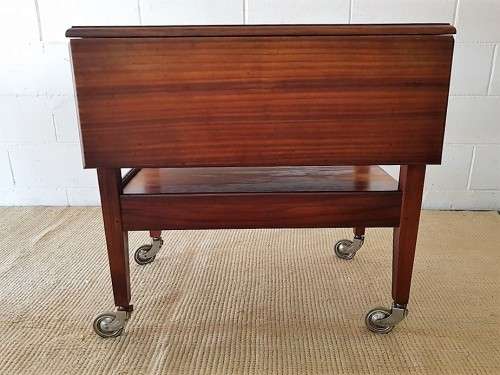 A charming RETRO solid wooden drop-leaf drinks trolley on its original castors in great condition