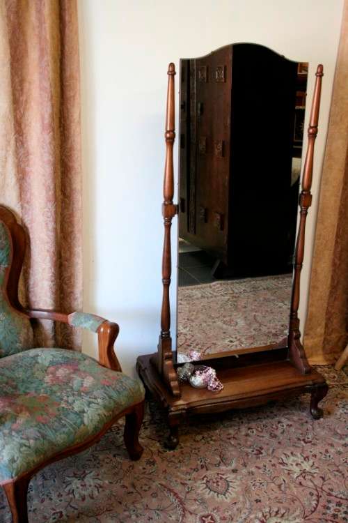 A fabulous antique full length cheval mirror on a solid Imbuia Queen Anne style footed base -RS17Bed
