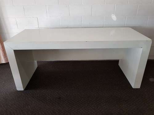 Lovely large and heavy white wooden desks with loads of space - perfect as a paint project!!
