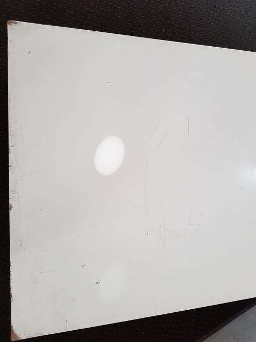 Lovely large and heavy white wooden desks with loads of space - perfect as a paint project!!
