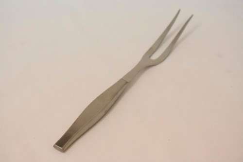 **RS17** An Eetrite "Valiant design" stainless steel matching carving fork and knife sharpener.