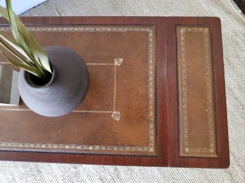 **RS17_Clearance** Stylish "Duncan Phyfe" styled Chippendale leather top drop-leaf table