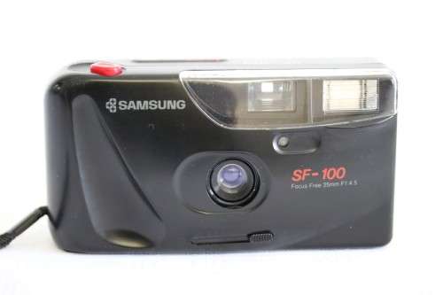 **RS17** A Samsung Focus Free SF100 film camera in a bag in good condition - stunning camera!