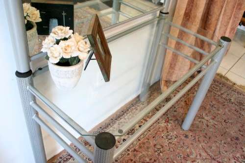 **RS17** A modern styled silver metal dressing table with a large mirror & dressing table stool
