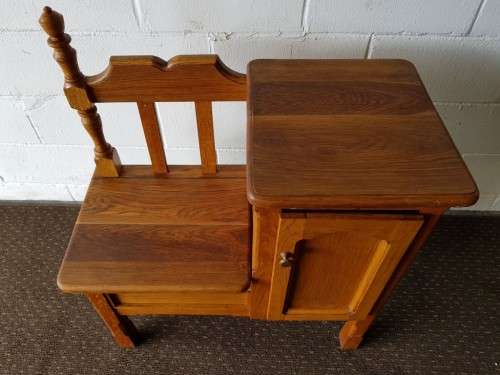 Beautifully made vintage Oak solid wood telephone table with storage compartment under the seat!!