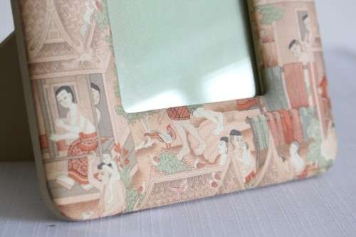 **RS17** A lovely and charming original "Jim Thompson" pure Silk free-standing photo frame