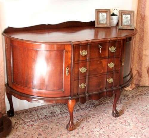 Stunning large vintage buffet/ server w/ three large drawers & ample storage space for dinnerware