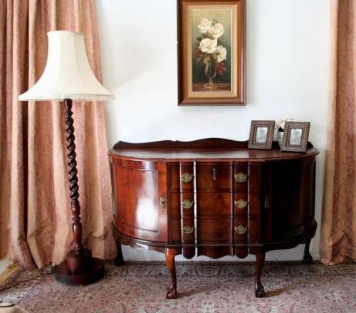Stunning large vintage buffet/ server w/ three large drawers & ample storage space for dinnerware