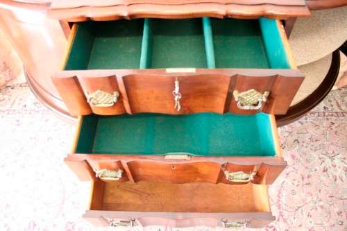 Stunning large vintage buffet/ server w/ three large drawers & ample storage space for dinnerware