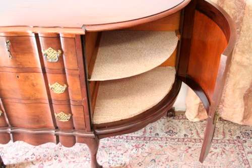 Stunning large vintage buffet/ server w/ three large drawers & ample storage space for dinnerware