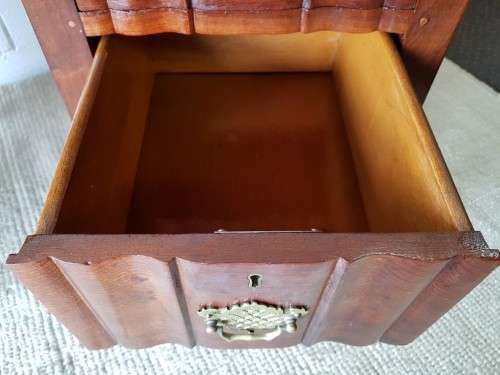 A very charming vintage Imbuia Ball and Claw desk with 3x spacious drawers, shelf and brass handles!