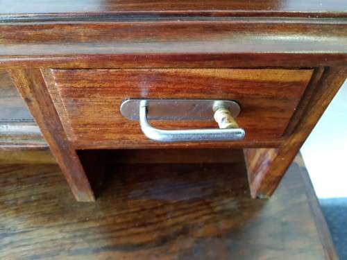 A wonderful antique late-Victorian Blackwood "bonheur de jour" writing desk w 4x drawers - stunning!
