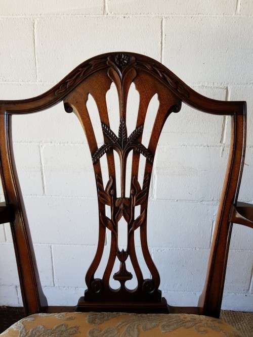 An awesome vintage dining room suite w/ a retro table & 6x shield-back chairs including two carvers