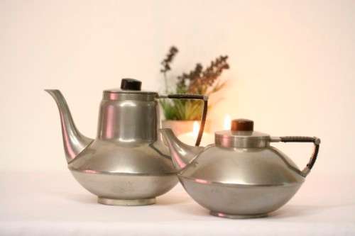 **RS17** A fabulous vintage Art deco Metawa pewter coffee and teapot with bamboo wrapped handles.
