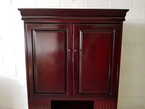 **RS17_Clearance** Mahogany TV-Cabinet w/ two doors & ample space for an entertainment system