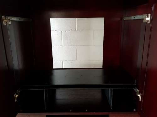 **RS17_Clearance** Mahogany TV-Cabinet w/ two doors & ample space for an entertainment system