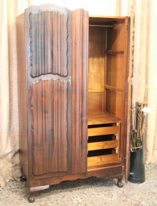 **RS17** A gorgeous vintage Imbuia ball & claw double-door wardrobe with ample hanging space