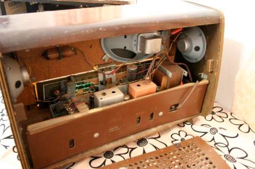 Four amazing vintage ornamental radios, perfect for restoration or spares - RS17Sale