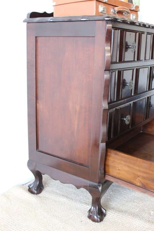 A wonderful vintage Imbuia five-drawer ball and claw chest of drawers with ornate flower handles!!