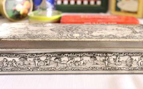 ***Job Lot*** A fabulous collection of 13x collectable tins incl. rarer vintage tins - RS17Sale