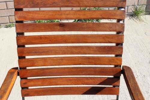A great quality 4-seater wood & wrought iron patio set with 4x folding chairs and a folding table!!
