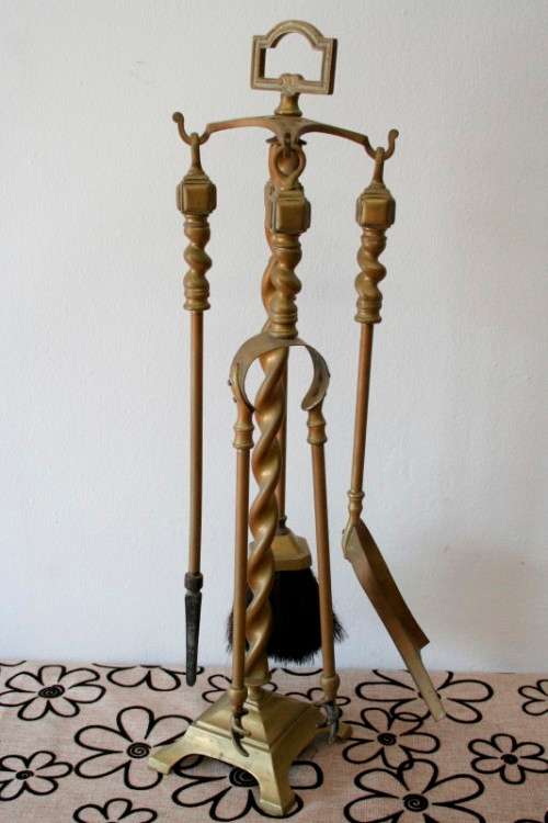 Stunning vintage brass fireplace tool set on a stand - very practical and in great condition