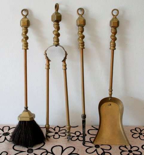Stunning vintage brass fireplace tool set on a stand - very practical and in great condition