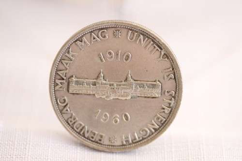 Four awesome 1910 - 1960 "Union of South Africa" "5 Shilling" silver coins (price per coin)