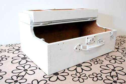 An awesome vintage wooden case - ideal for sewing, tools, crafts or in the house/ display - RS17Sale