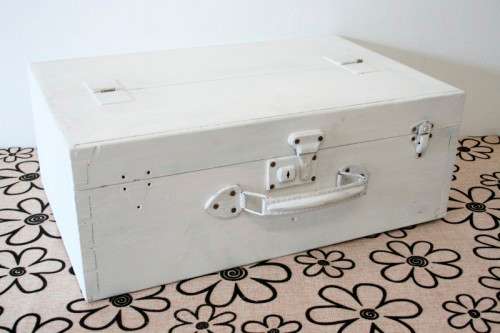An awesome vintage wooden case - ideal for sewing, tools, crafts or in the house/ display - RS17Sale
