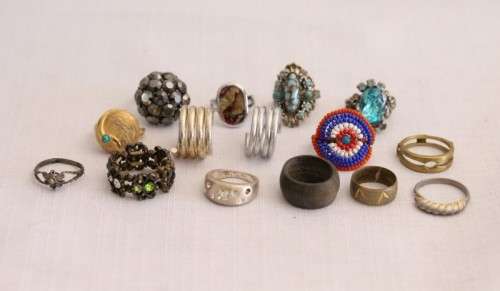 An amazing collection of assorted ladies rings including silver & gold metal, beaded & fashion rings