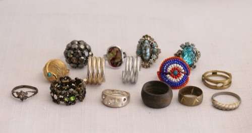 An amazing collection of assorted ladies rings including silver & gold metal, beaded & fashion rings