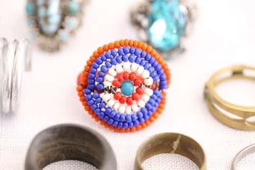 An amazing collection of assorted ladies rings including silver & gold metal, beaded & fashion rings